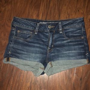 American Eagle 🦅 Shortie Shorts
